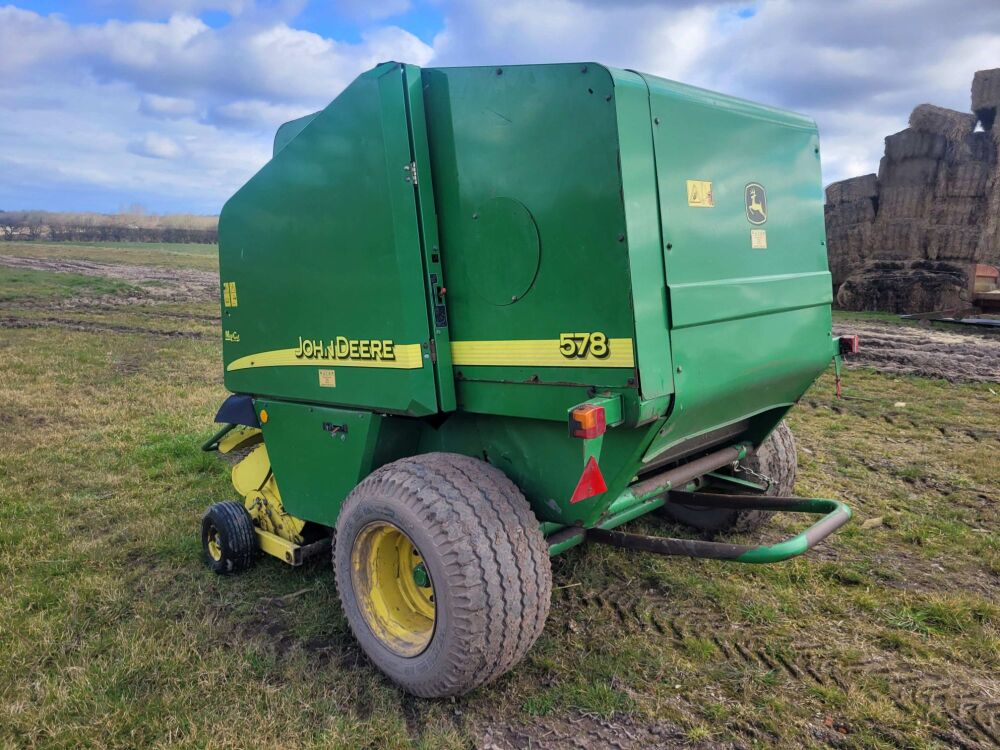 John Deere 578 Round Baler 4