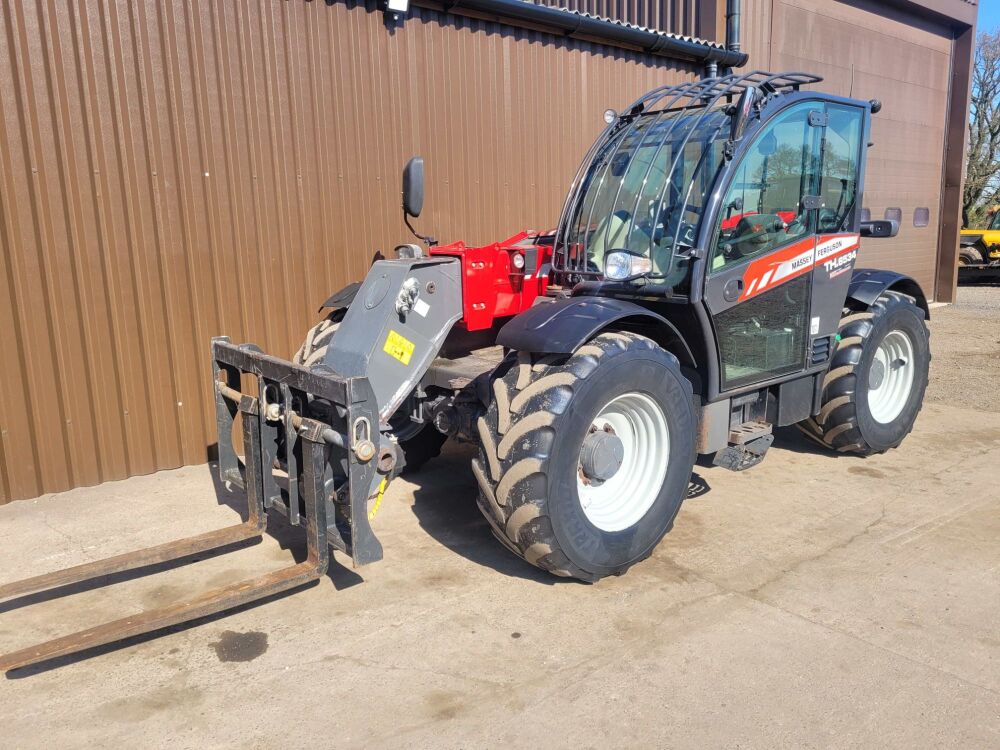 0202: MF TH65.34, Year 2017, 5722 Hrs, Boom Suspension, Air Con, PUH, Nice Straight Machine, Manitou Head. £24,000 Plus Vat