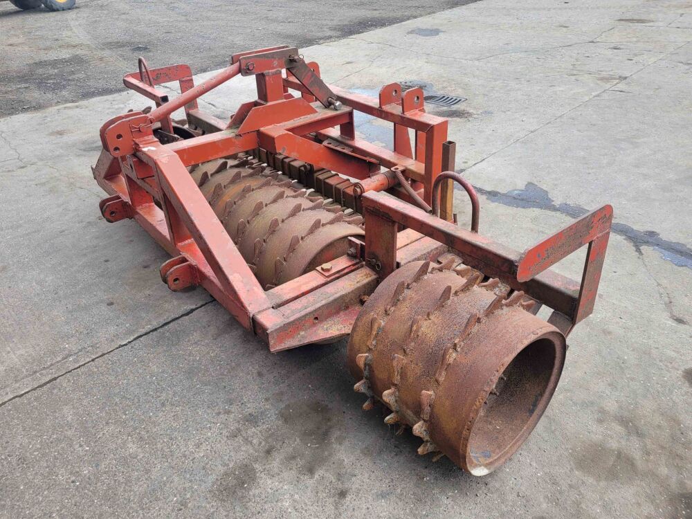 0981: Farm Fab 3 Metre Push / Pull Linkage Mounted Packer Roller 1.5 Metre Frame With Detachable Wings. £980 Plus Vat