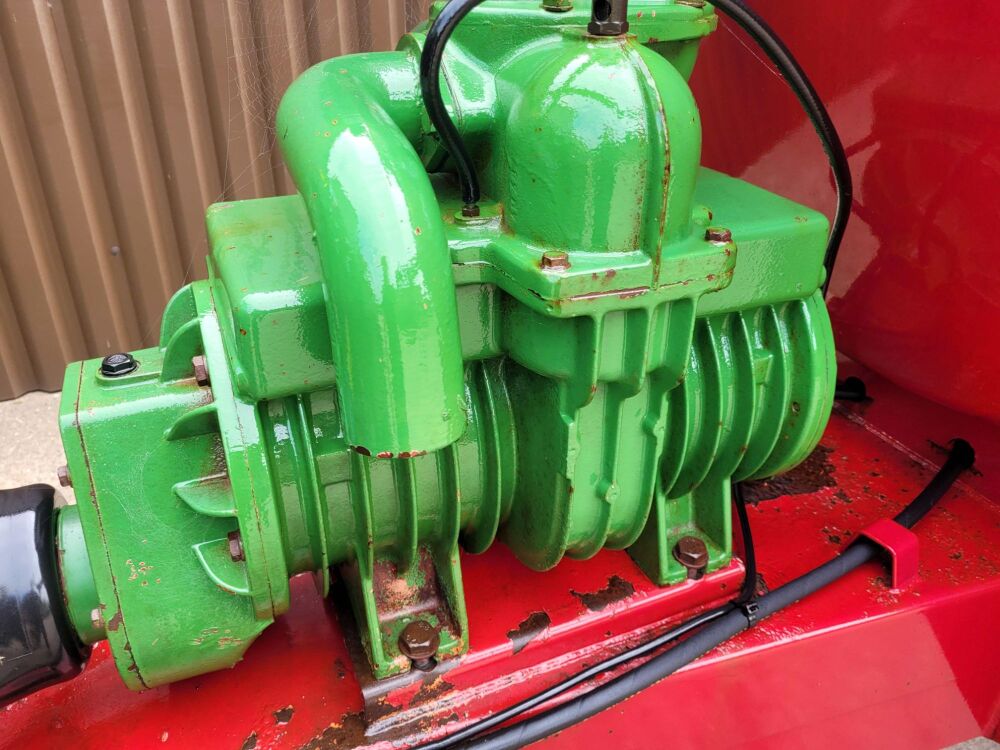 Marshall 1300 Gall Tanker 8