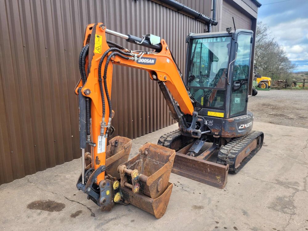 Doosan DX 27 Z 5