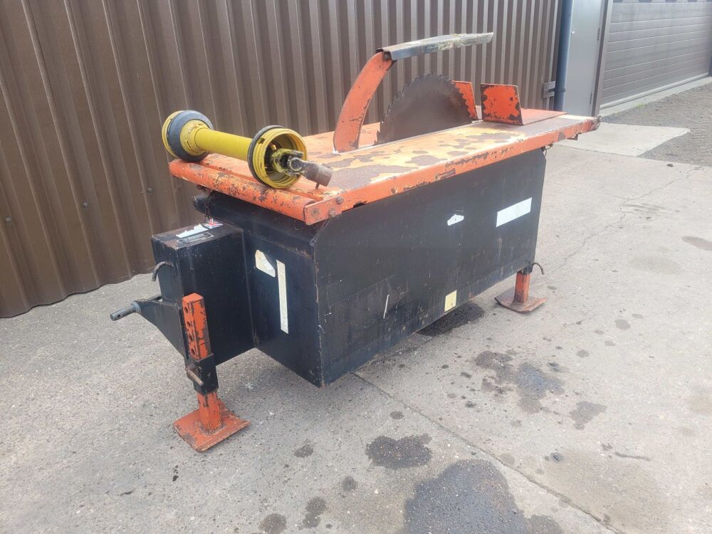 Browns Woodworker sawbench 2