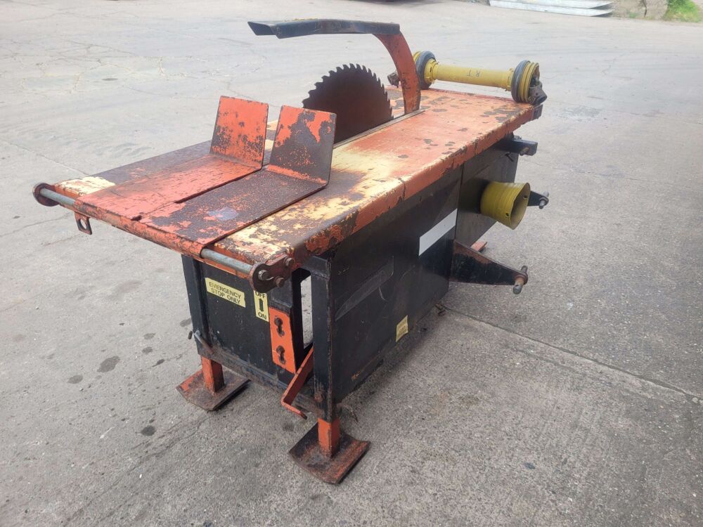 Browns Woodworker sawbench 4