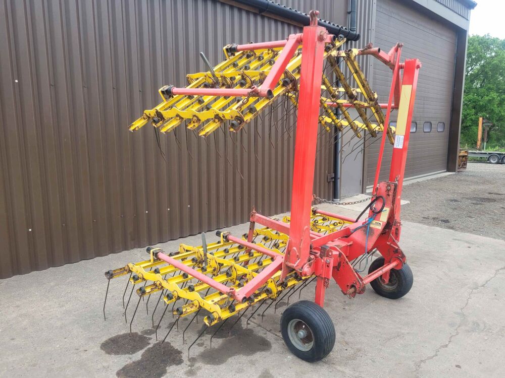 1004: KRM 6 Metre Hydraulic Folding Grass Harrows &pound;1,900 Plus Vat.