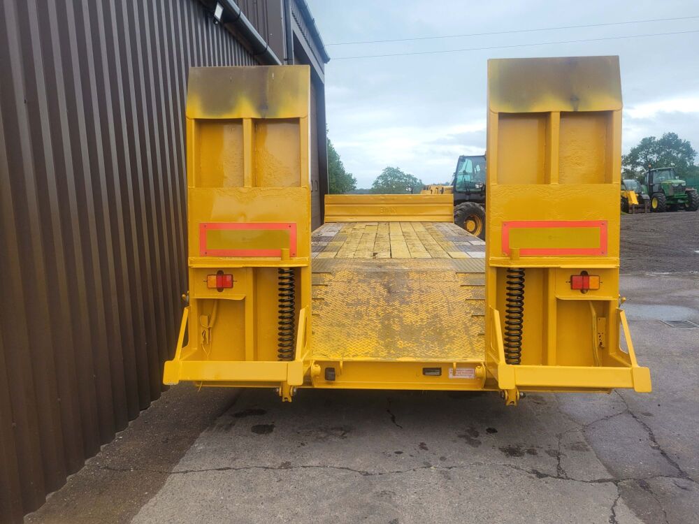 Kane Low Loader 5 Kane Low Loader 5