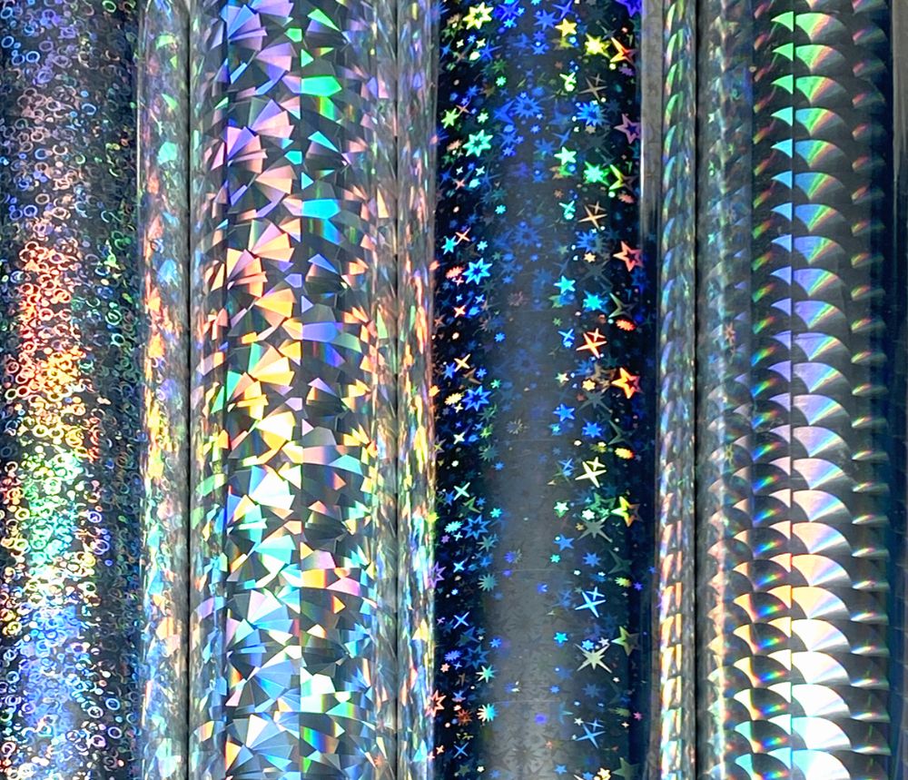 <!--018-->Gilding and Metallics