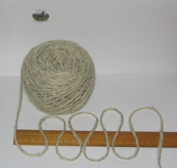 100g 100% pure British undyed Swaledale Medium Chunky knitting wool Cream Grey