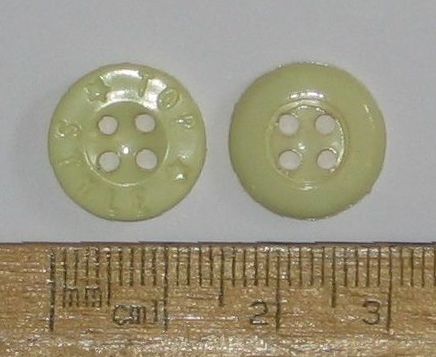 10 pack of Pale Yellow Top Style round plastic British Buttons 14mm 4 holes FREE P+P within UK