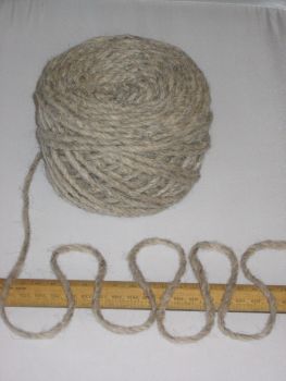 100g balls of GREY BEIGE 100% Natural Berber Rug Wool or Knitting Yarn Thick Chunky Shade: 11