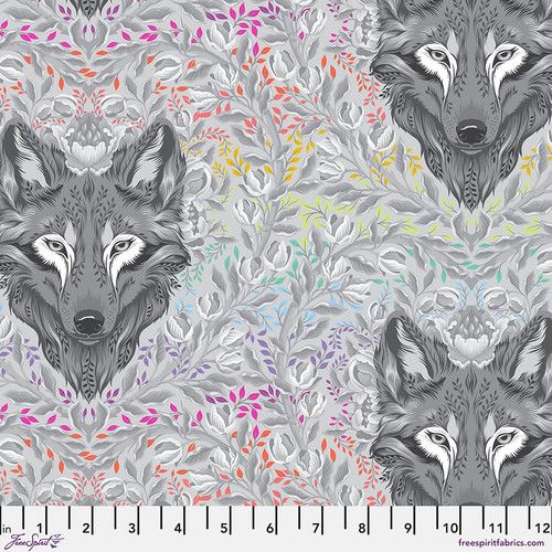 Tula Pink Graywork Wolf of Pink Street - Fog