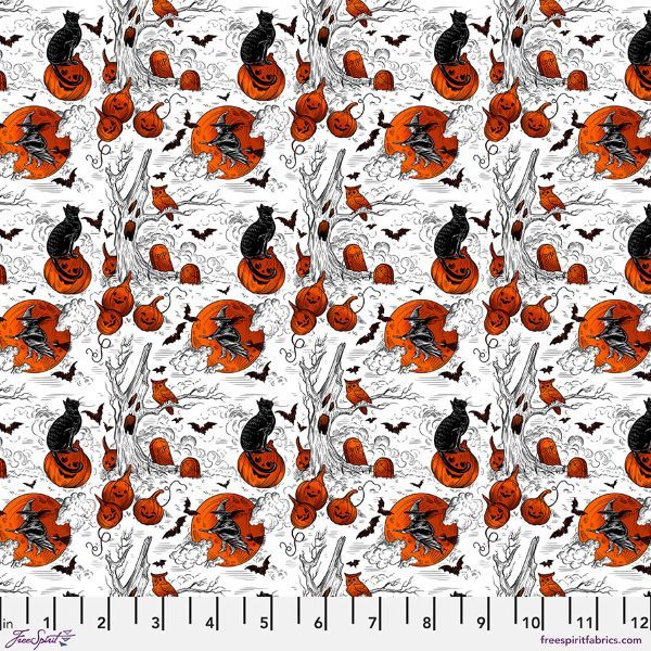 Club Hauer Costumes & Cobwebs Small Haunted Toile - White
