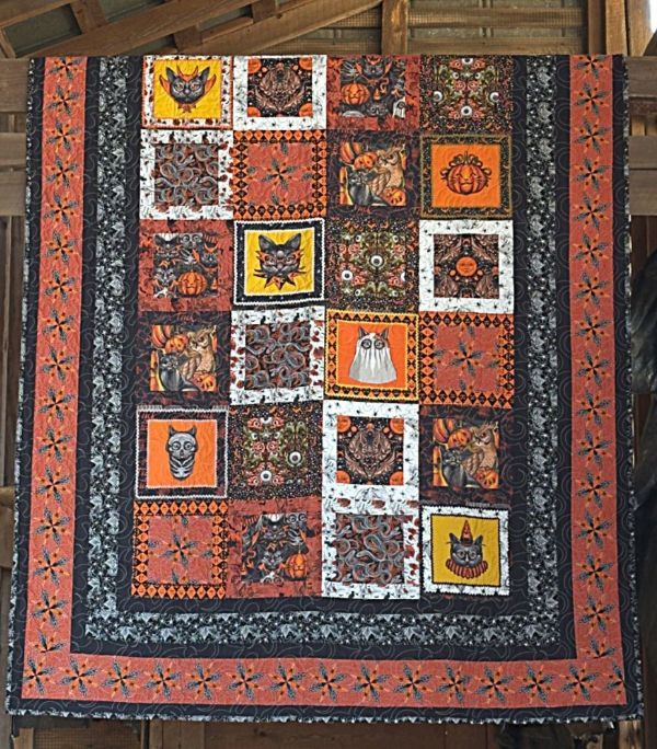 Club Hauer The Spooky Bunch Quilt Kit
