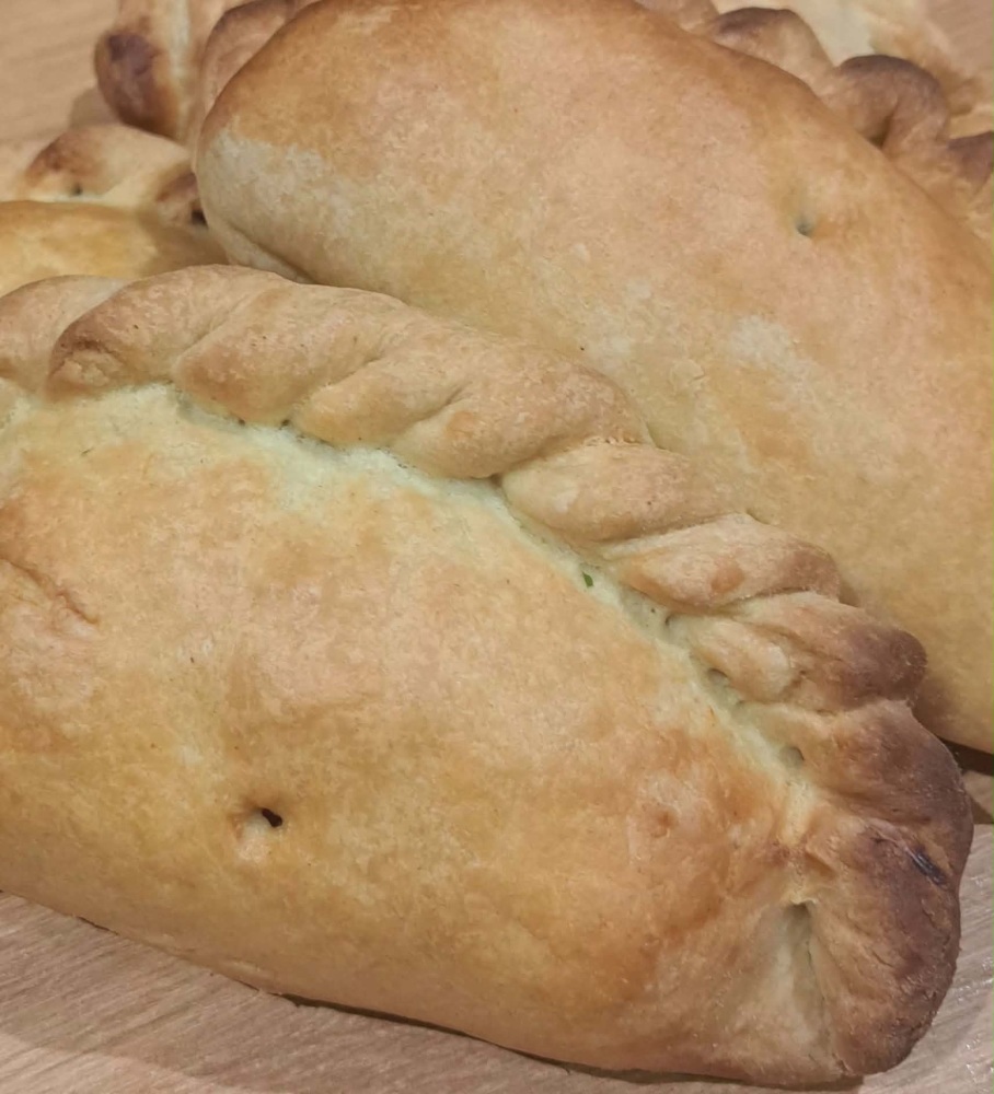 Cheese and Onion pasty - medium