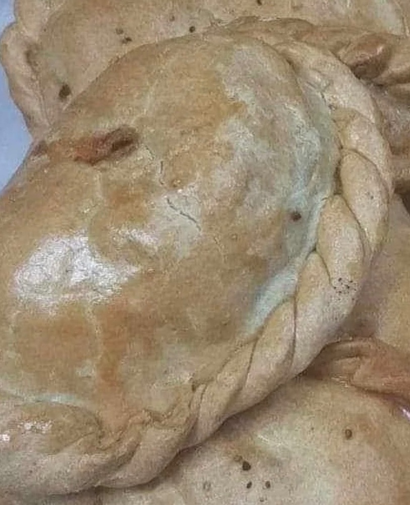 Traditional LARGE Beef-Steak Pasty