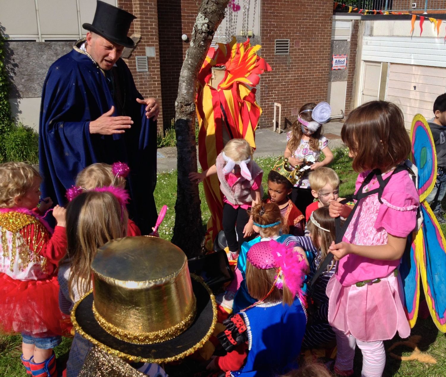 Gladrags Costume Hire Donate