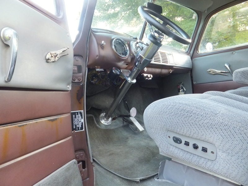 Hellbent Chevy 1949 interior