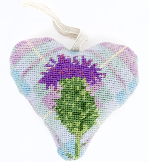 Tartan Thistle Heart Tapestry (Buy 2 for £27)