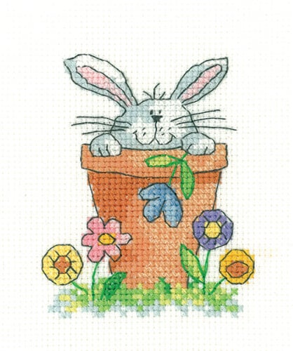 Peeping - Simply Heritage Cross Stitch