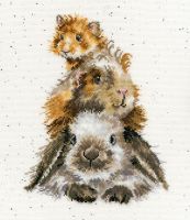 Piggy in the Middle cross stitch - Hannah Dale