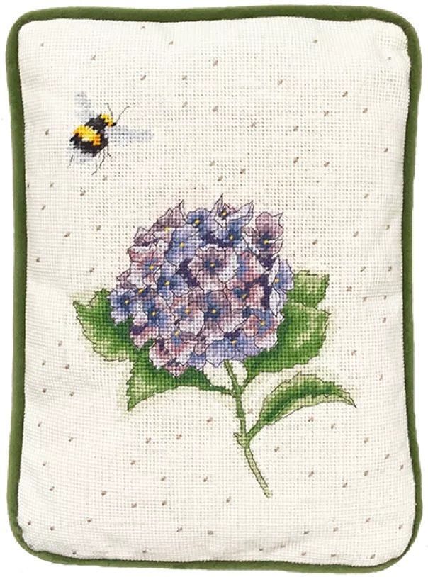 The Busy Bee Tapestry - Hannah Dale