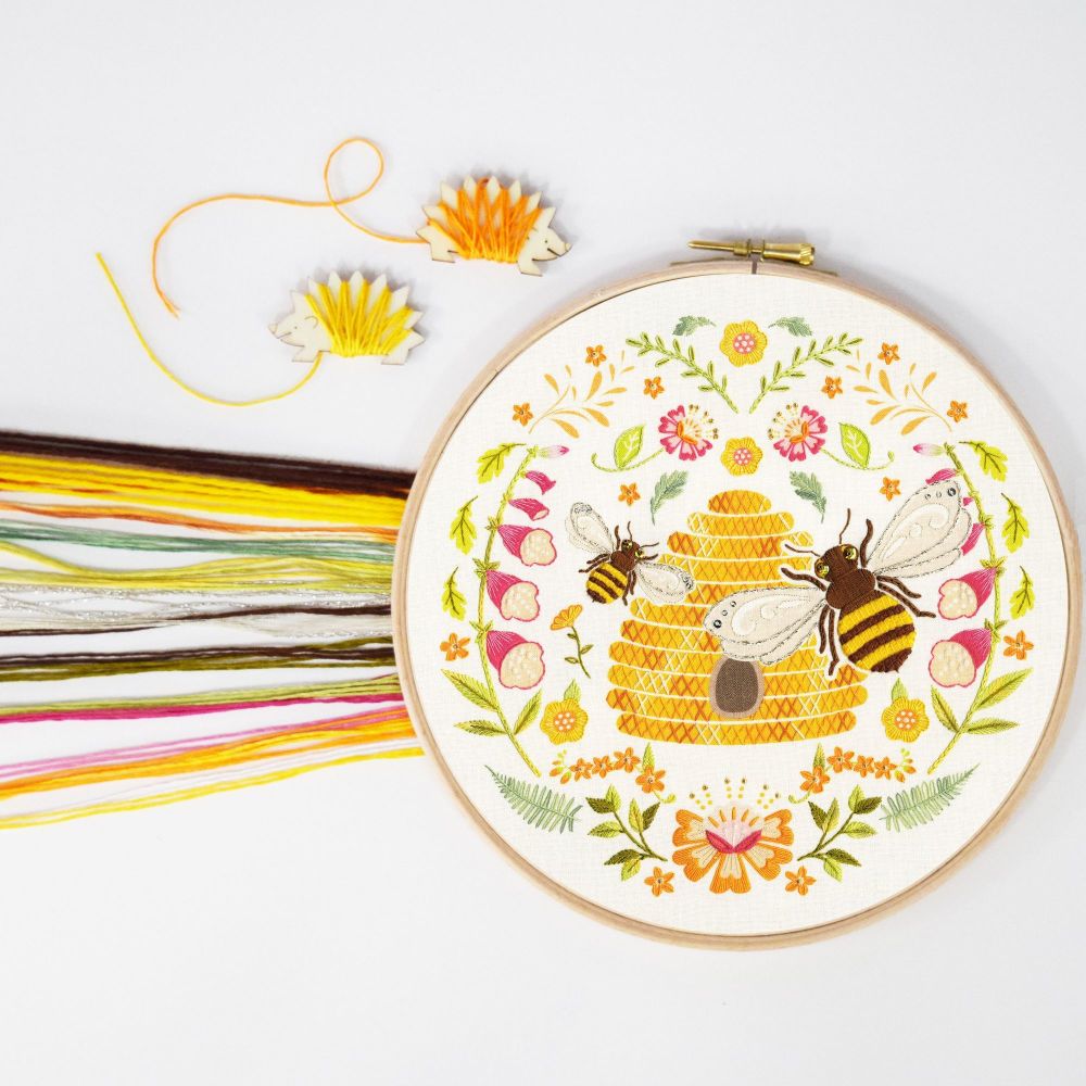 Folk Bees Embroidery - Bothy Threads