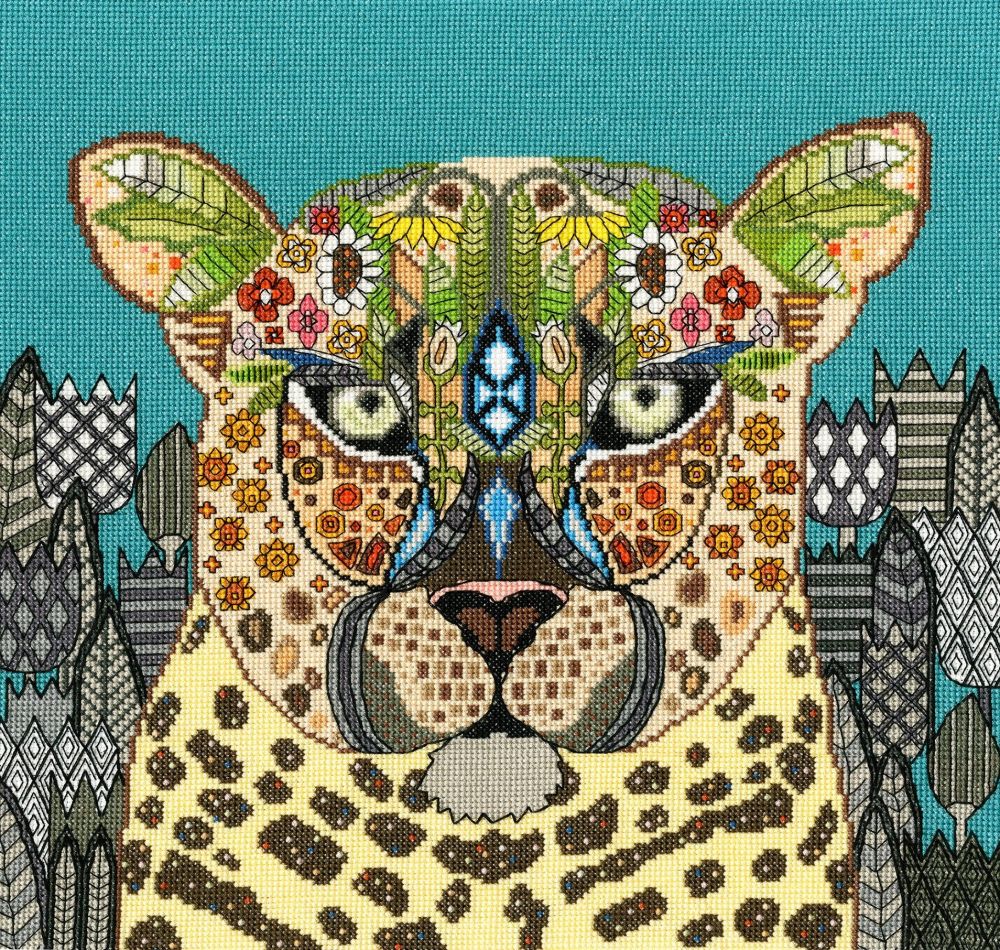 Jewelled Leopard Cross Stitch - Bothy Threads