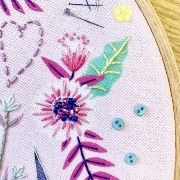 Sew Happy Embroidery & Hoop - Bothy Threads